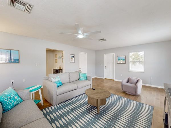 Bradenton Vacation Rental - Private Pool Home Near Anna Maria Island