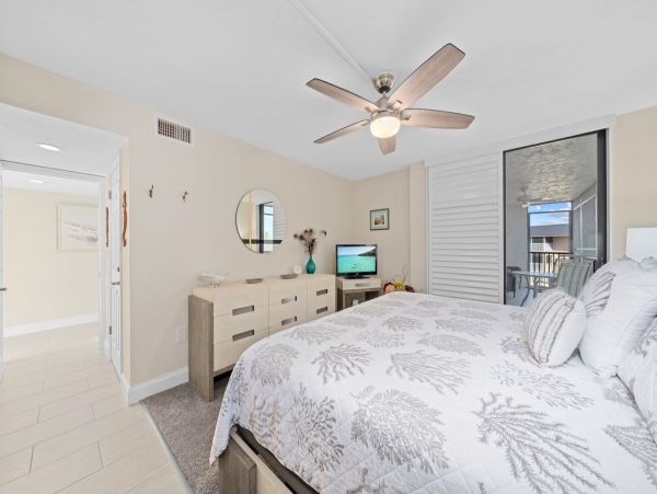 Luxury Sanibel Island Condo Gulf Front