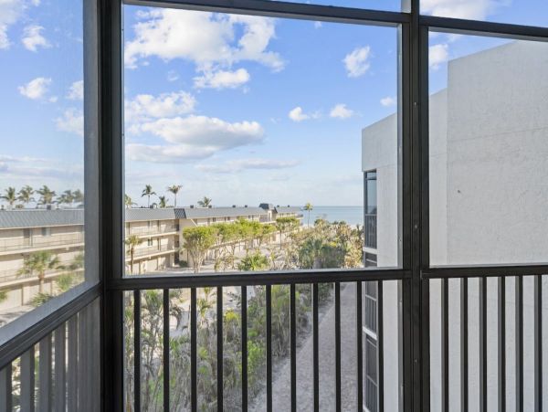 Luxury Sanibel Island Condo Gulf Front