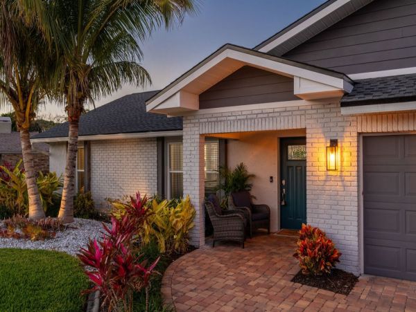 Stunning Property Near Anna Maria Island - Your Perfect Coastal Retreat