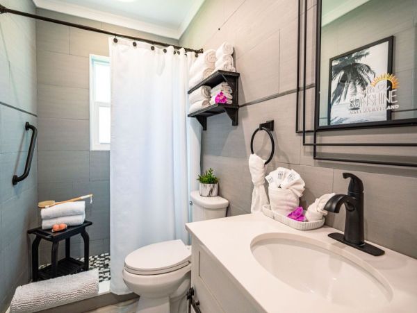 Stunning Property Near Anna Maria Island - Your Perfect Coastal Retreat
