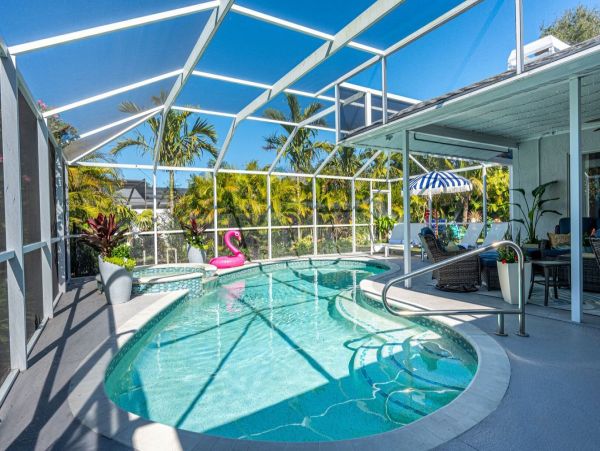 Stunning Property Near Anna Maria Island - Your Perfect Coastal Retreat