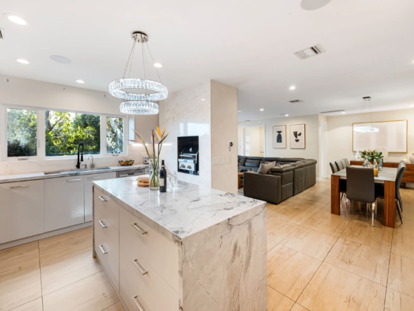Luxury Hillside Retreat in Los Angeles - Perfect Getaway - additional view, photo 3