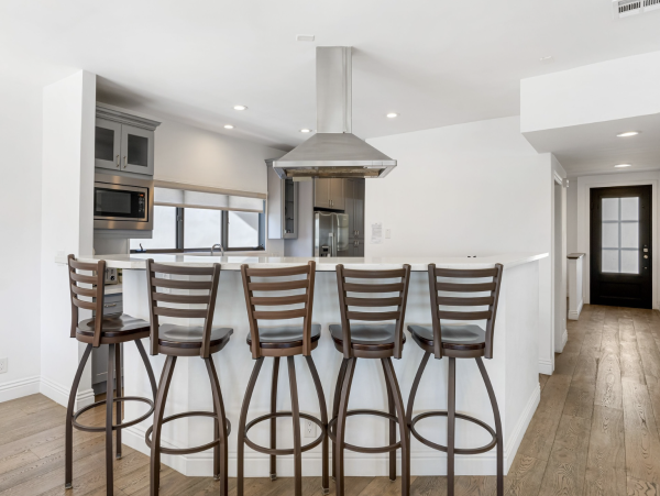 LA Stylish Rental Home NEW ARRIVAL