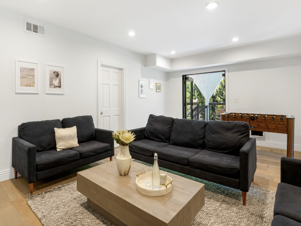 LA Stylish Rental Home NEW ARRIVAL