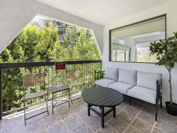 LA Stylish Rental Home NEW ARRIVAL