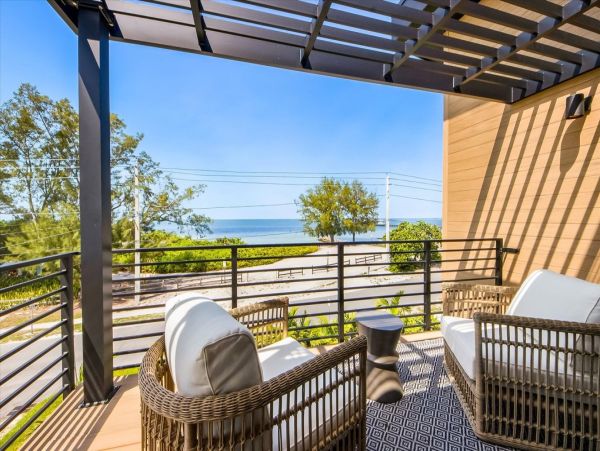 Luxurious Anna Maria Island Retreat - Stunning Views