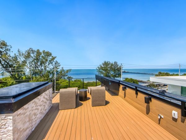 Luxurious Anna Maria Island Retreat - Stunning Views
