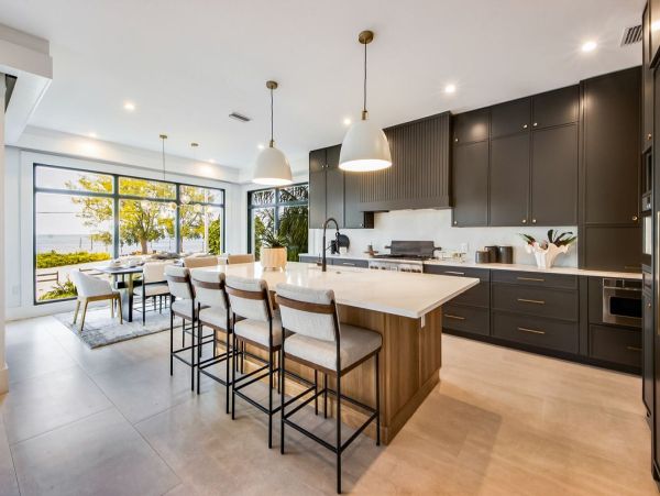 Luxurious Anna Maria Island Retreat - Stunning Views