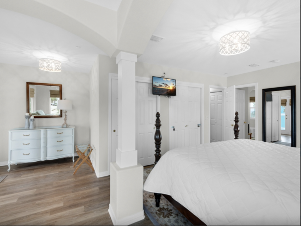 Steps to The Sand Amazing Beach Vacation Rental- Community Pool- NEW ARRIVAL
