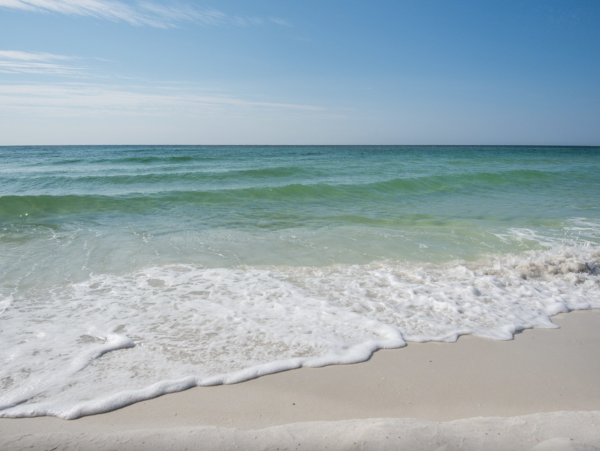 Steps to The Sand Amazing Beach Vacation Rental- Community Pool- NEW ARRIVAL