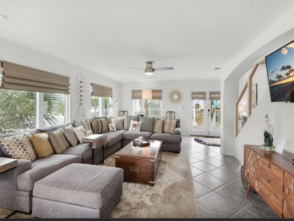 Steps to The Sand Amazing Beach Vacation Rental- Community Pool- NEW ARRIVAL