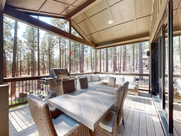 Luxury Flagstaff Vacation Rental - Forest Retreat with 6 Bedroom