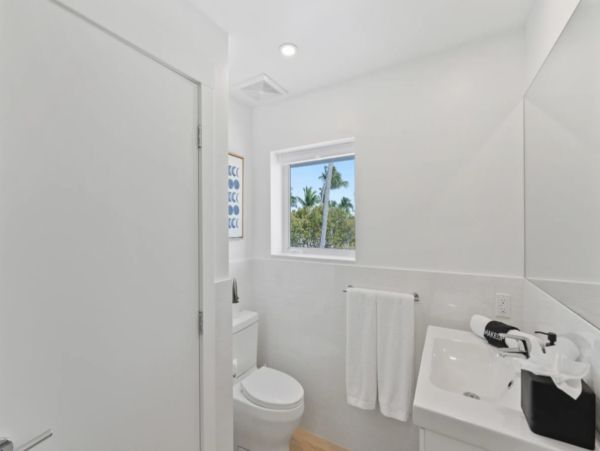 Oceanfront Islamorada Vacation Rental - Luxury Beachfront Retreat in the Florida Keys