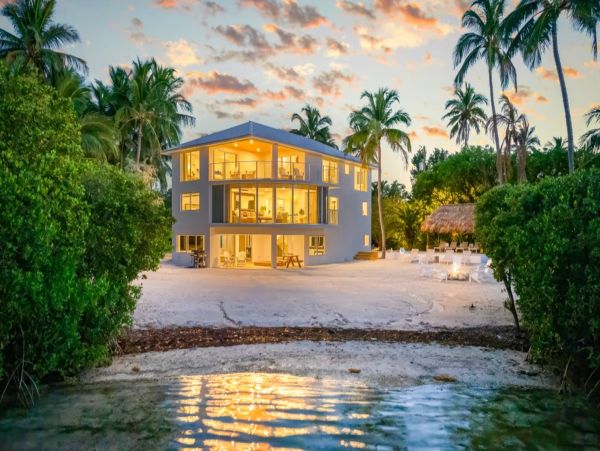 Oceanfront Islamorada Vacation Rental - Luxury Beachfront Retreat in the Florida Keys