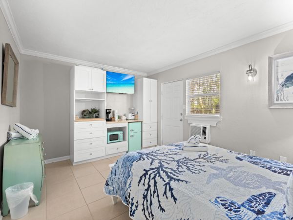 Longboat Key Hotel Style Beachfront Vacation Rental - additional view, photo 5