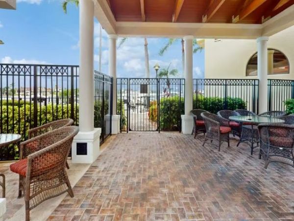 Luxury 3-Bedroom Condo in Marco Island - Your Coastal Retreat