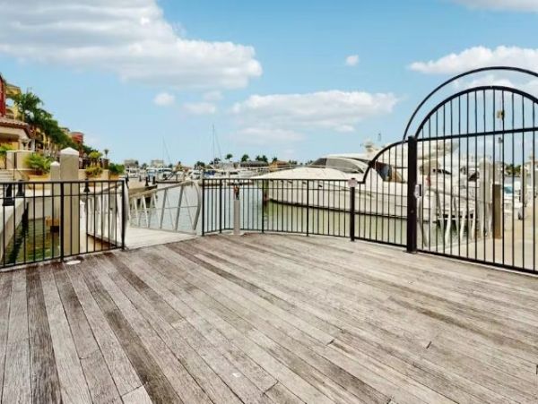 Luxury 3-Bedroom Condo in Marco Island - Your Coastal Retreat