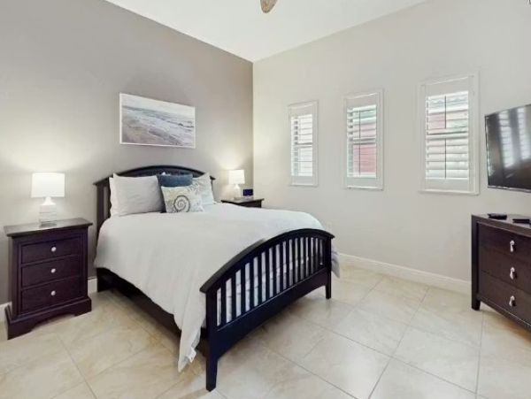 Luxury 3-Bedroom Condo in Marco Island - Your Coastal Retreat