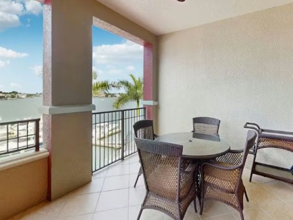 Luxury 3-Bedroom Condo in Marco Island - Your Coastal Retreat