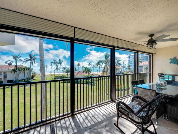 Stunning Condo Overlooking the Gulf of Mexico - Marco Island