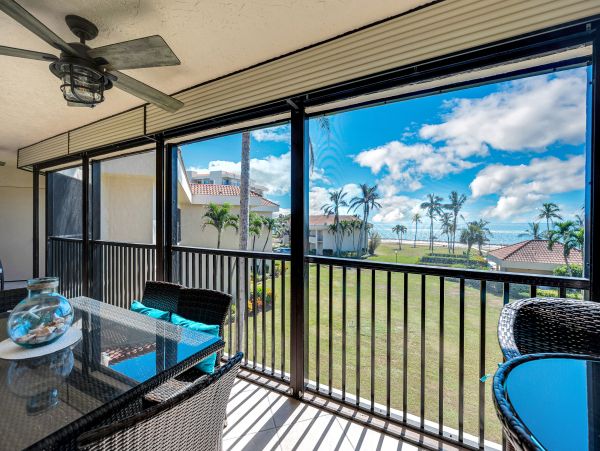 Stunning Condo Overlooking the Gulf of Mexico - Marco Island