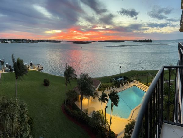 Stunning Condo Overlooking the Gulf of Mexico - Marco Island