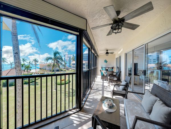Stunning Condo Overlooking the Gulf of Mexico - Marco Island