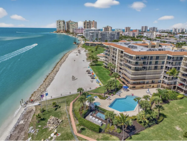 Stunning Condo Overlooking the Gulf of Mexico - Marco Island
