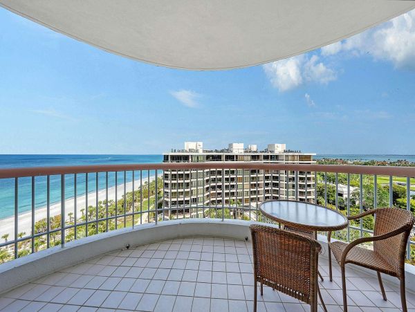 Longboat Key Luxury Two Bedroom plus Den Beachfront Condo New Rental Open For Season!