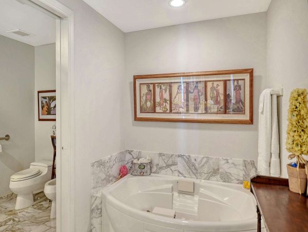 Longboat Key Luxury Two Bedroom plus Den Beachfront Condo New Rental Open For Season!