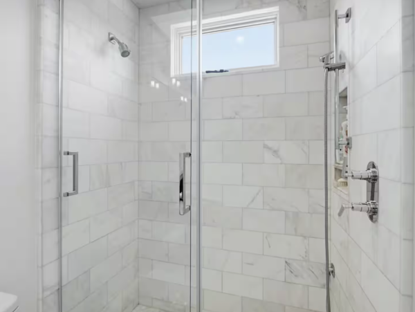 Luxury pool Home Located Before La Jolla & Pacific Beach Five Bedrooms! Pool