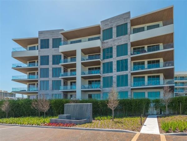Luxury Longboat Key Residences - Gulf Coast Beachfront Property