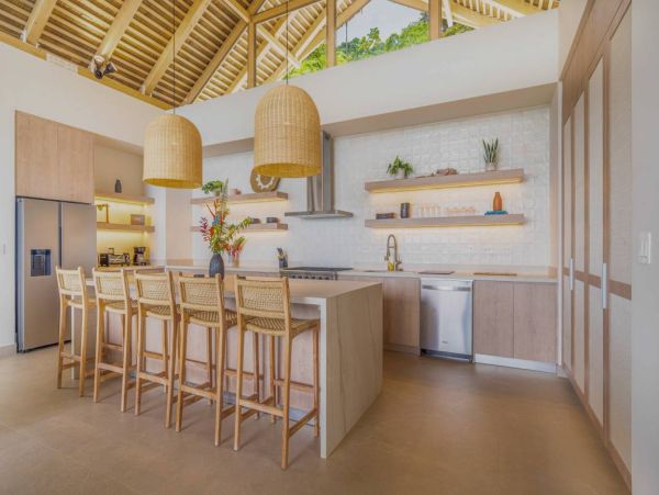 Dominical Luxury Villa Rental - Costa Rica Beachfront Vacation Home