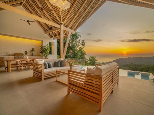 Dominical Luxury Villa Rental - Costa Rica Beachfront Vacation Home