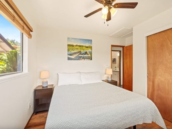 Poipu Vacation Rental with Ocean Views - Kauai Cottage with A/C