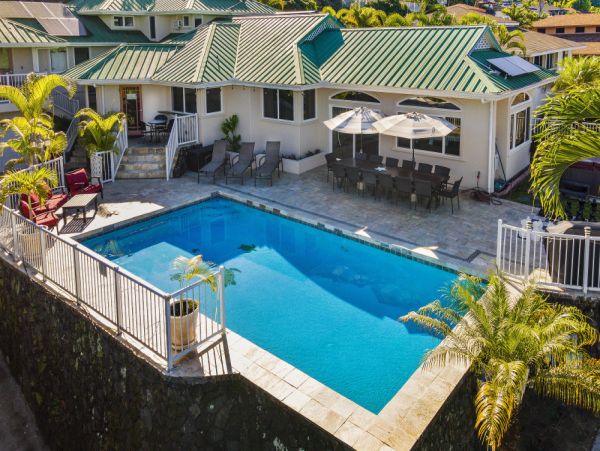 Kailua-Kona Vacation Rental - Luxury Hawaiian Villa with Pool & Hot Tub