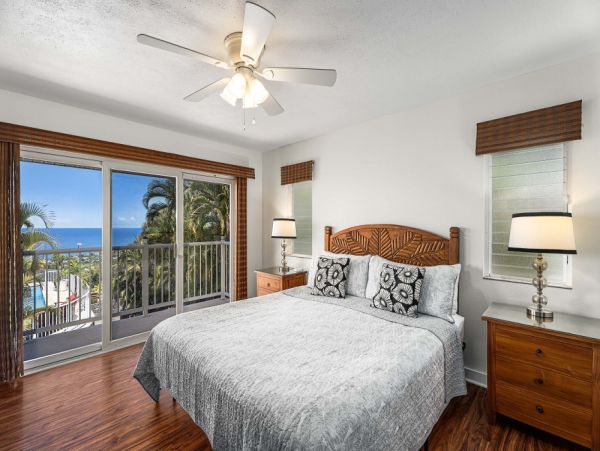 Kailua-Kona Vacation Rental - Luxury Hawaiian Villa with Pool & Hot Tub