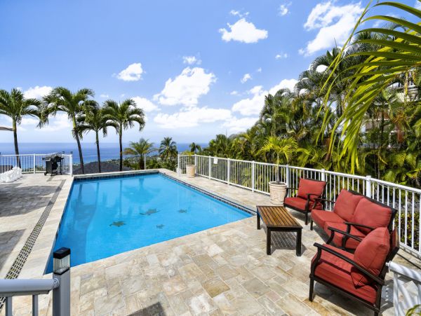 Kailua-Kona Vacation Rental - Luxury Hawaiian Villa with Pool & Hot Tub