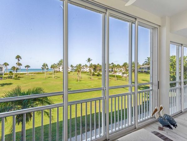 Beachfront Longboat Key Condo with Heated Pool