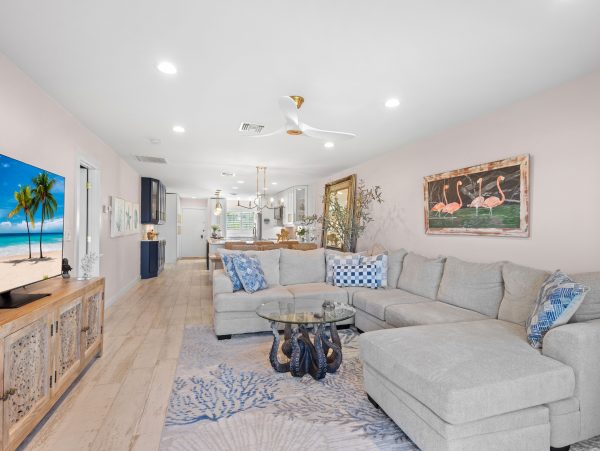 Beachfront Longboat Key Condo with Heated Pool