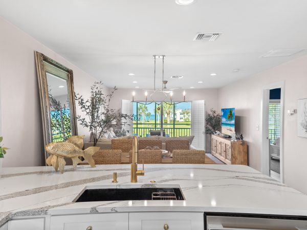 Beachfront Longboat Key Condo with Heated Pool
