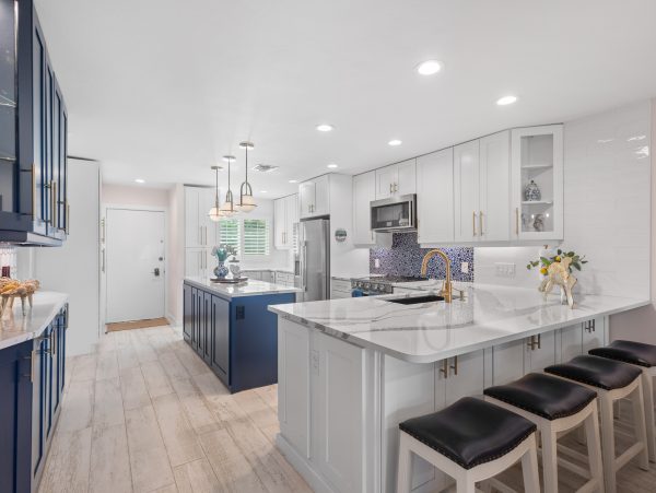 Beachfront Longboat Key Condo with Heated Pool