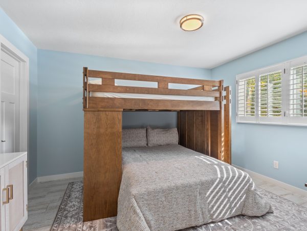 Beachfront Longboat Key Condo with Heated Pool