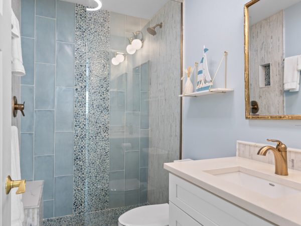 Beachfront Longboat Key Condo with Heated Pool