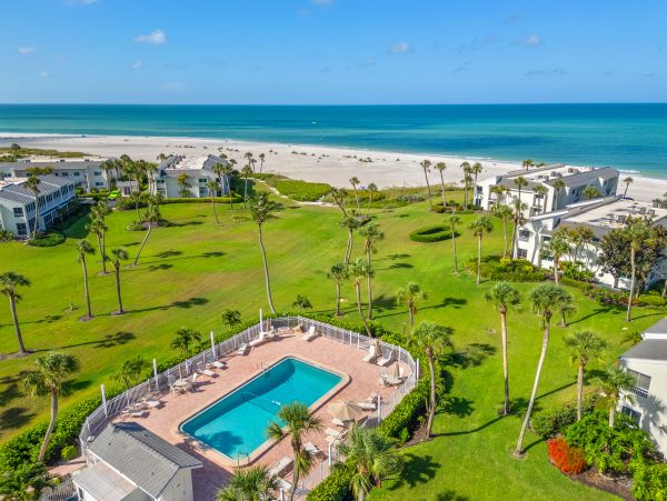 Beachfront Longboat Key Condo with Heated Pool