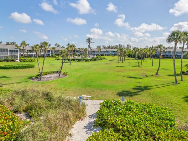 Beachfront Longboat Key Condo with Heated Pool