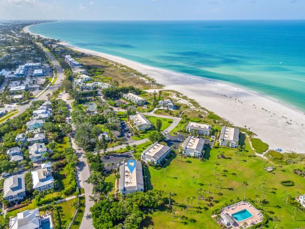 Beachfront Longboat Key Condo with Heated Pool