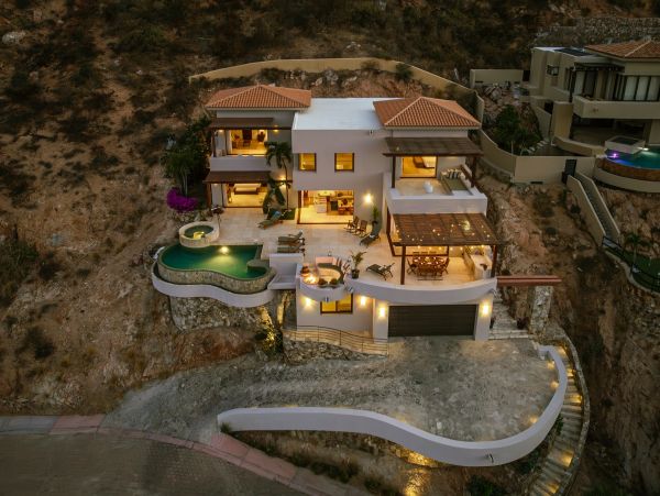 Luxury Cabo San José del Cabo Villa Rental - Swimmable Beach Access