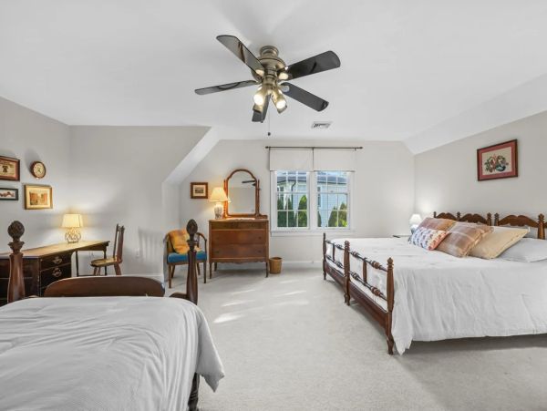 Cape Cod Vacation Rentals - Barnstable Luxury Home